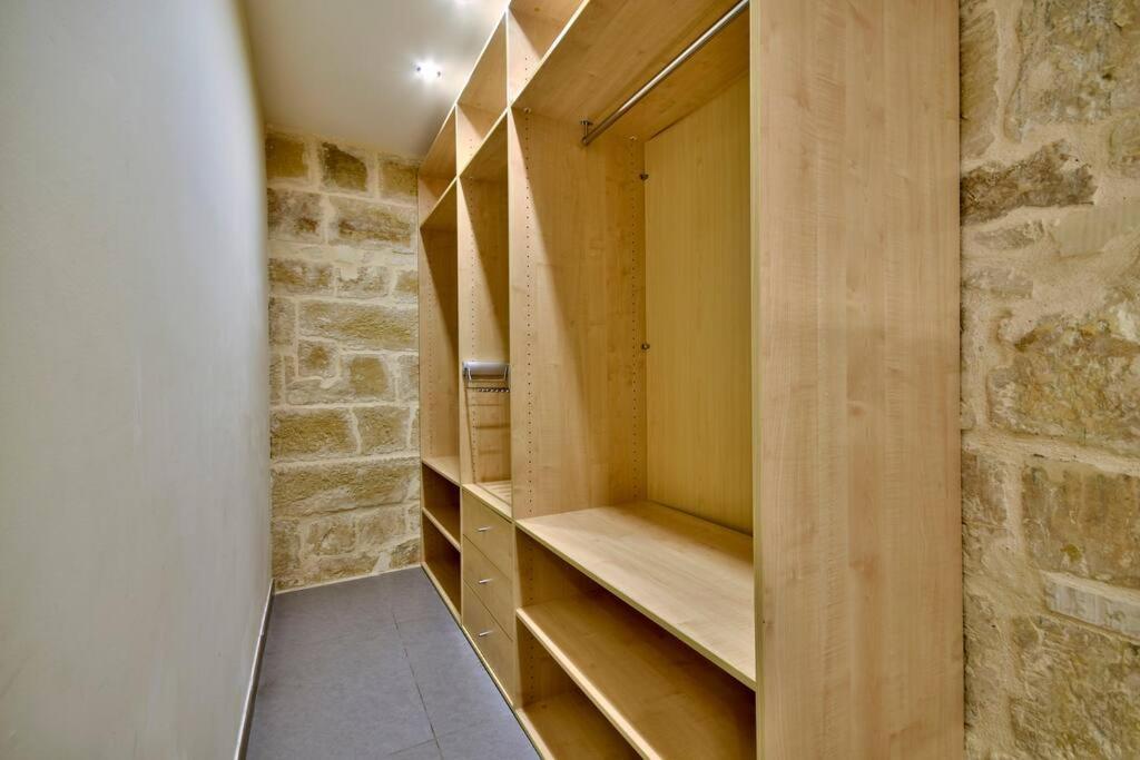 Vallettastay - Orangerie Two Bedroom Apartment 201 Buitenkant foto